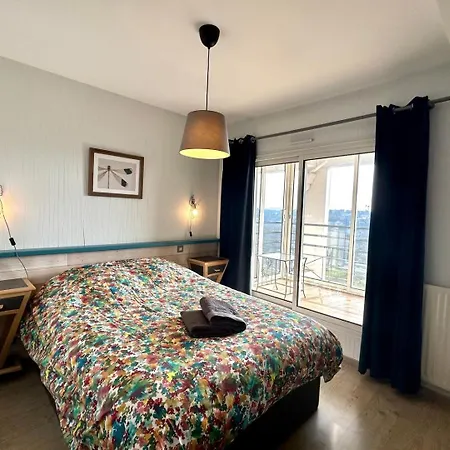 The Belvedere: City Centre With Magnificent Views Poitiers