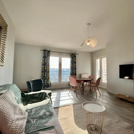 The Belvedere: City Centre With Magnificent Views Apartment *